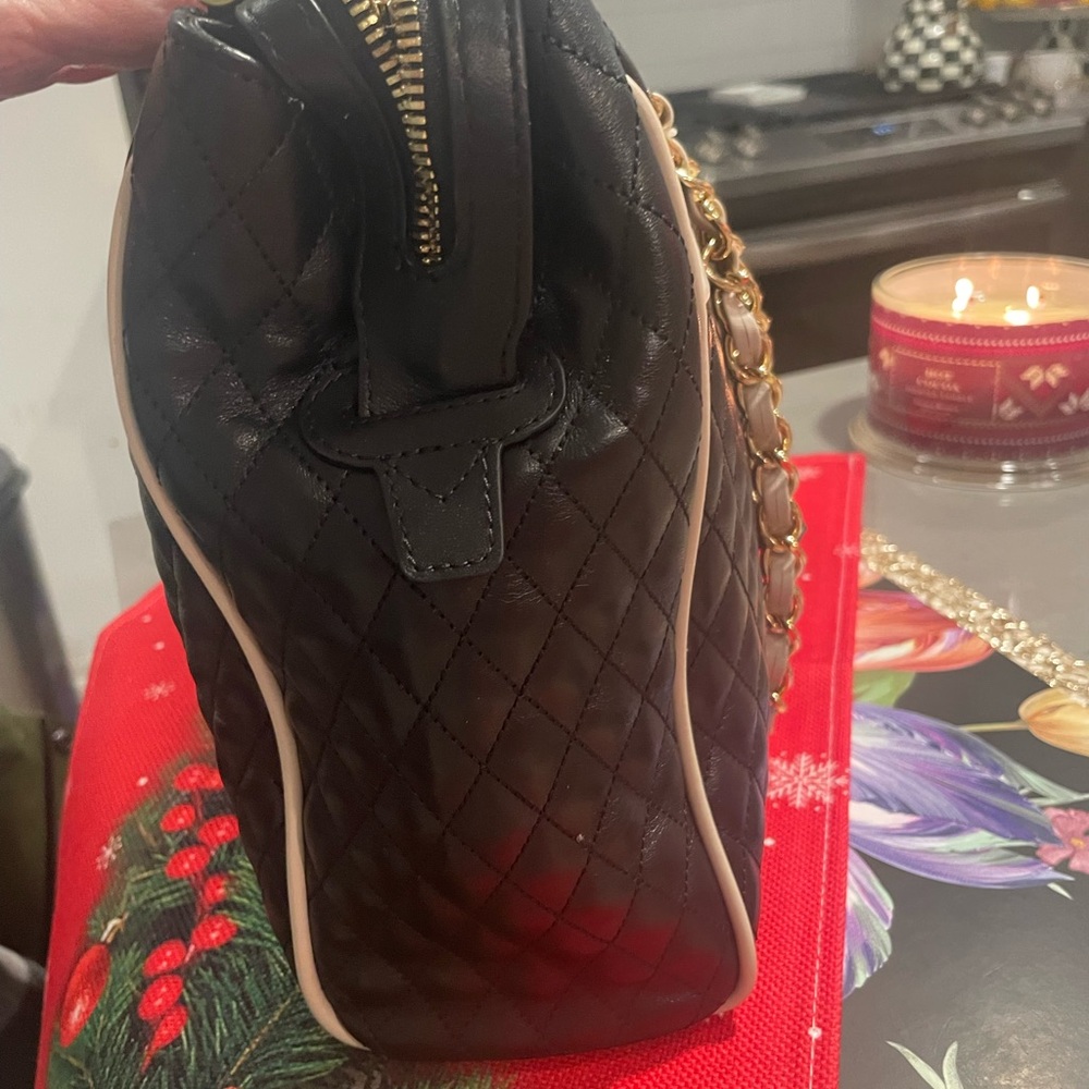 Beautiful Valentino Orlando Leather bag - Picture 7 of 13